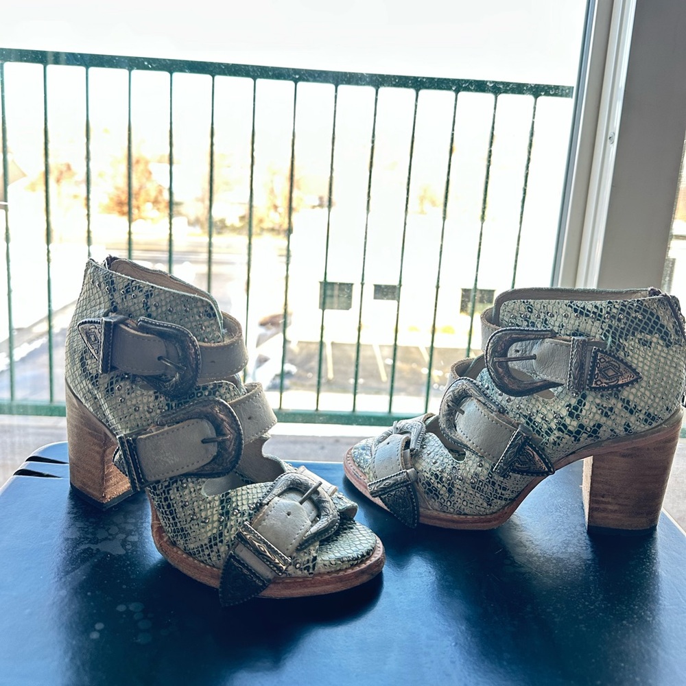 SOLD— Freebirds -“Violet” W size 6. Love these & have worn only a few times.